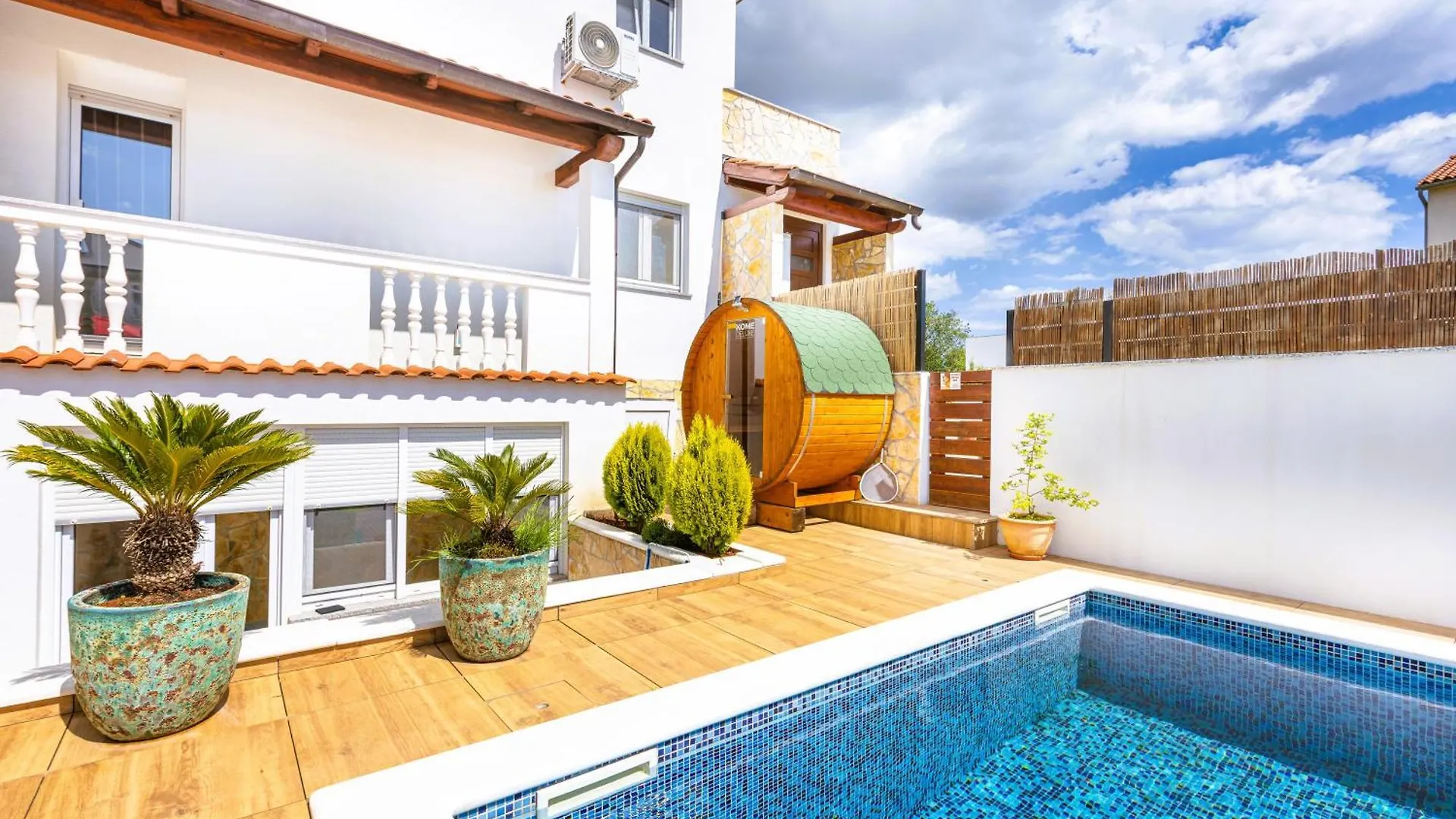פולה Sanus Apartments
